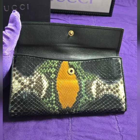 Gucci Python Continental Wallet With Tiger Head Closure With COA - Picture 11 of 16